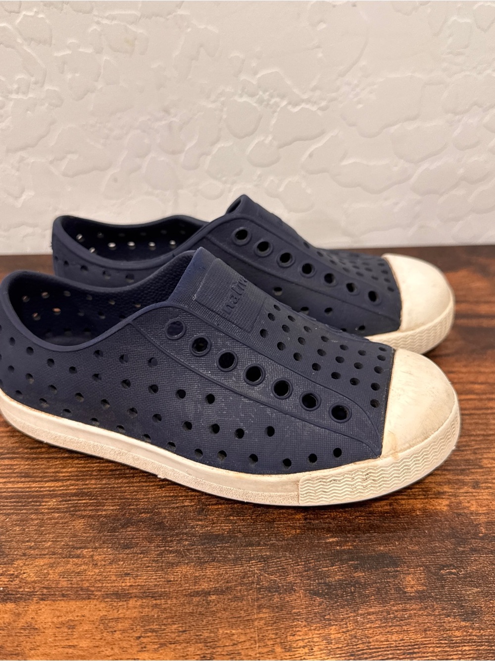 Native Slip-On Kids Sneakers Kids 10 Navy White Unisex